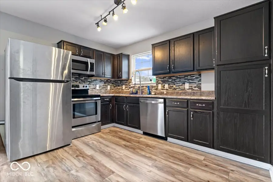 10528 Hunters Crossing Boulevard, Indianapolis, IN 46239 - Image #3