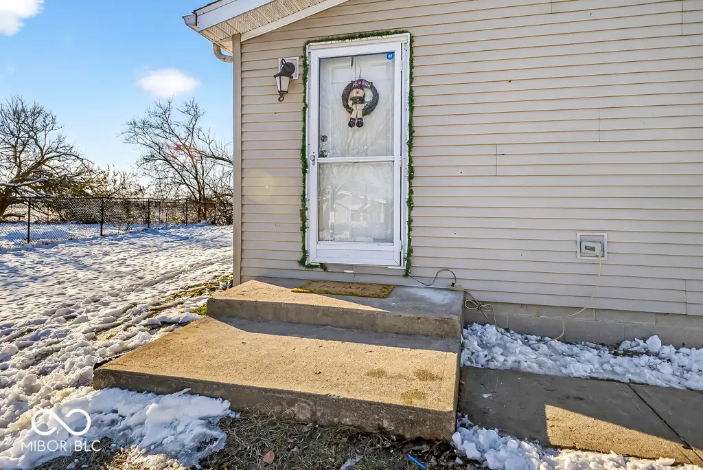 8 Fountain Lake Drive, Greenfield, IN 46140 - Image #1