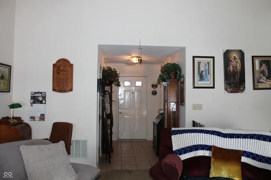 327 Brooks Bend, Brownsburg, IN 46112 - Image #3