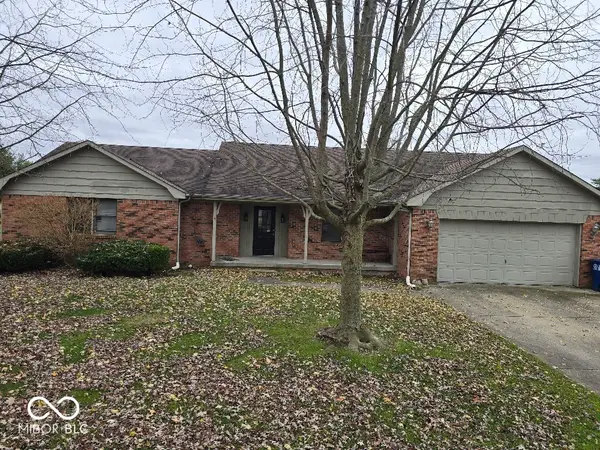913 Oak Park Drive, Shelbyville, IN 46176