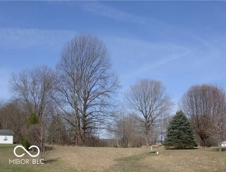 616 W Santee Drive, Greensburg, IN 47240 - Image #2