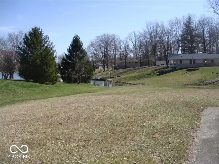 616 W Santee Drive, Greensburg, IN 47240 - Image #3