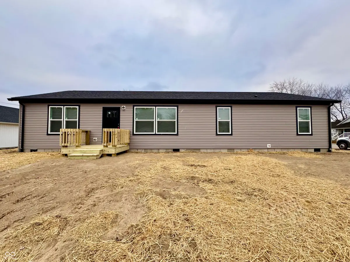 819 W Tanner Street, Brownstown, IN 47220 - Image #1