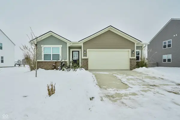 6875 Orchard Run Circle, Whitestown, IN 46075
