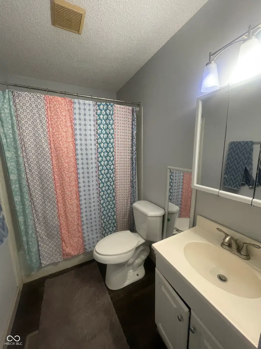 9460 Burrwood Circle, Indianapolis, IN 46235 - Image #3