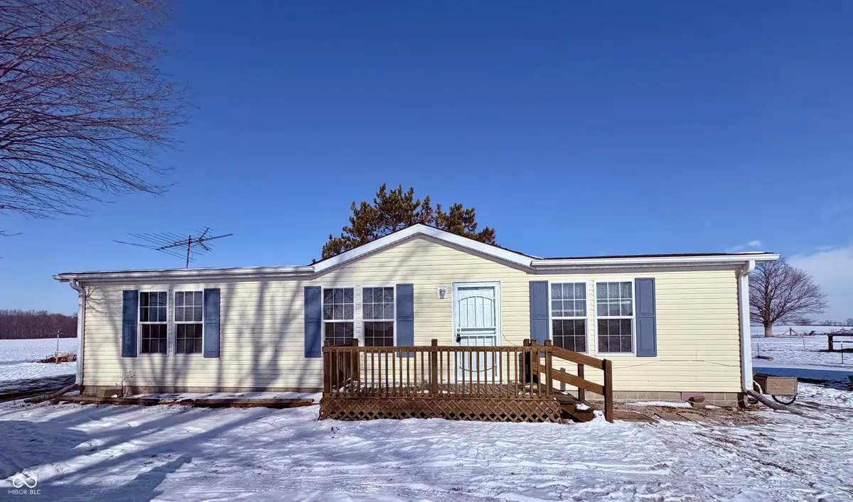 10748 E 300 S, Crawfordsville, IN 47933 - Image #1
