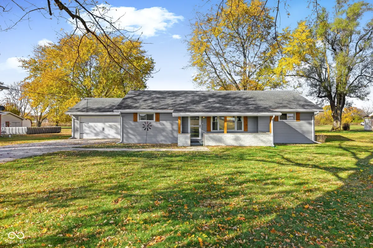 11001 S County Road 300 W, Muncie, IN 47302 - Image #1