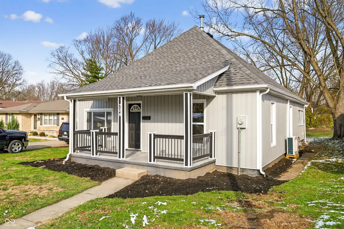 704 W 7th Street, Seymour, IN 47274 - Image #1