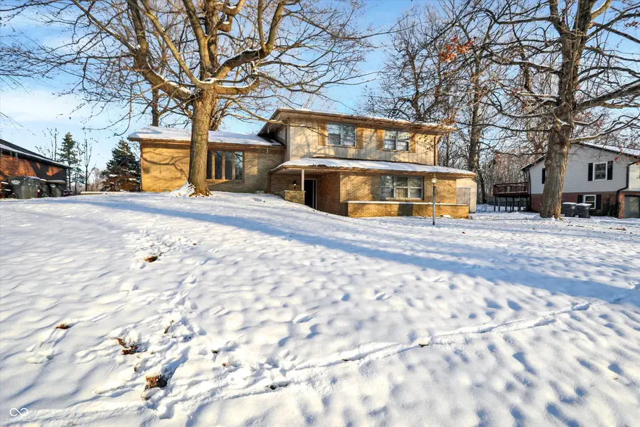 826 Yorkshire Road, Anderson, IN 46012 - Image #2