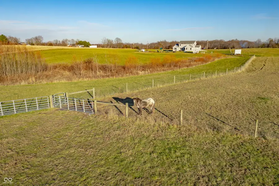 6628 S 125 W, Trafalgar, IN 46181 - Image #3