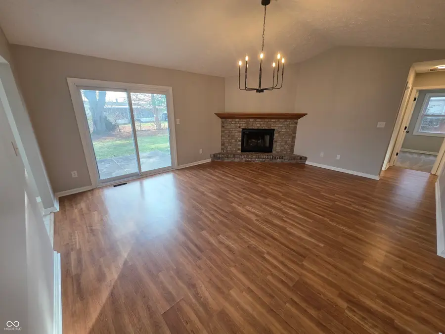 1035 Southpointe Drive, Franklin, IN 46131 - Image #2