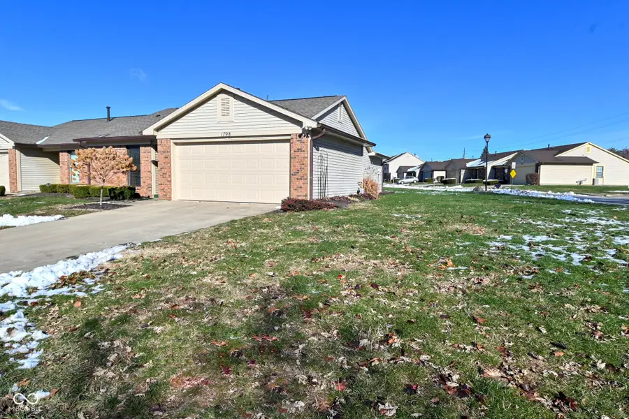 1798 Wellesley Lane, Indianapolis, IN 46219 - Image #2