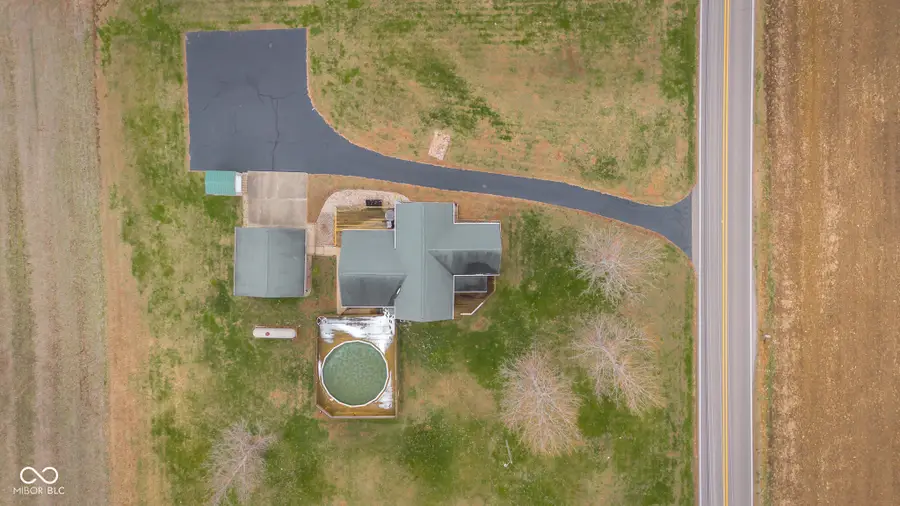 4725 S 250 E, Columbus, IN 47201 - Image #2