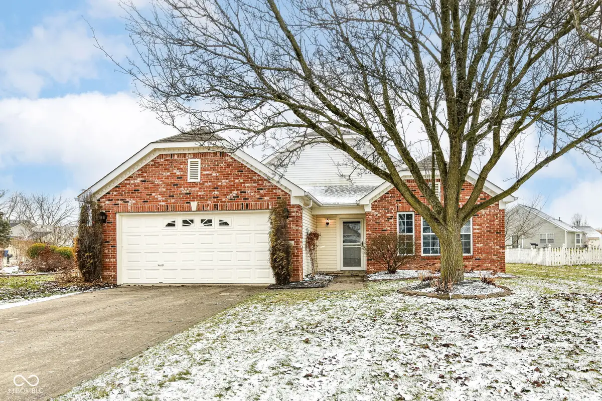 9234 Crossing Drive, Fishers, IN 46037 - Image #1