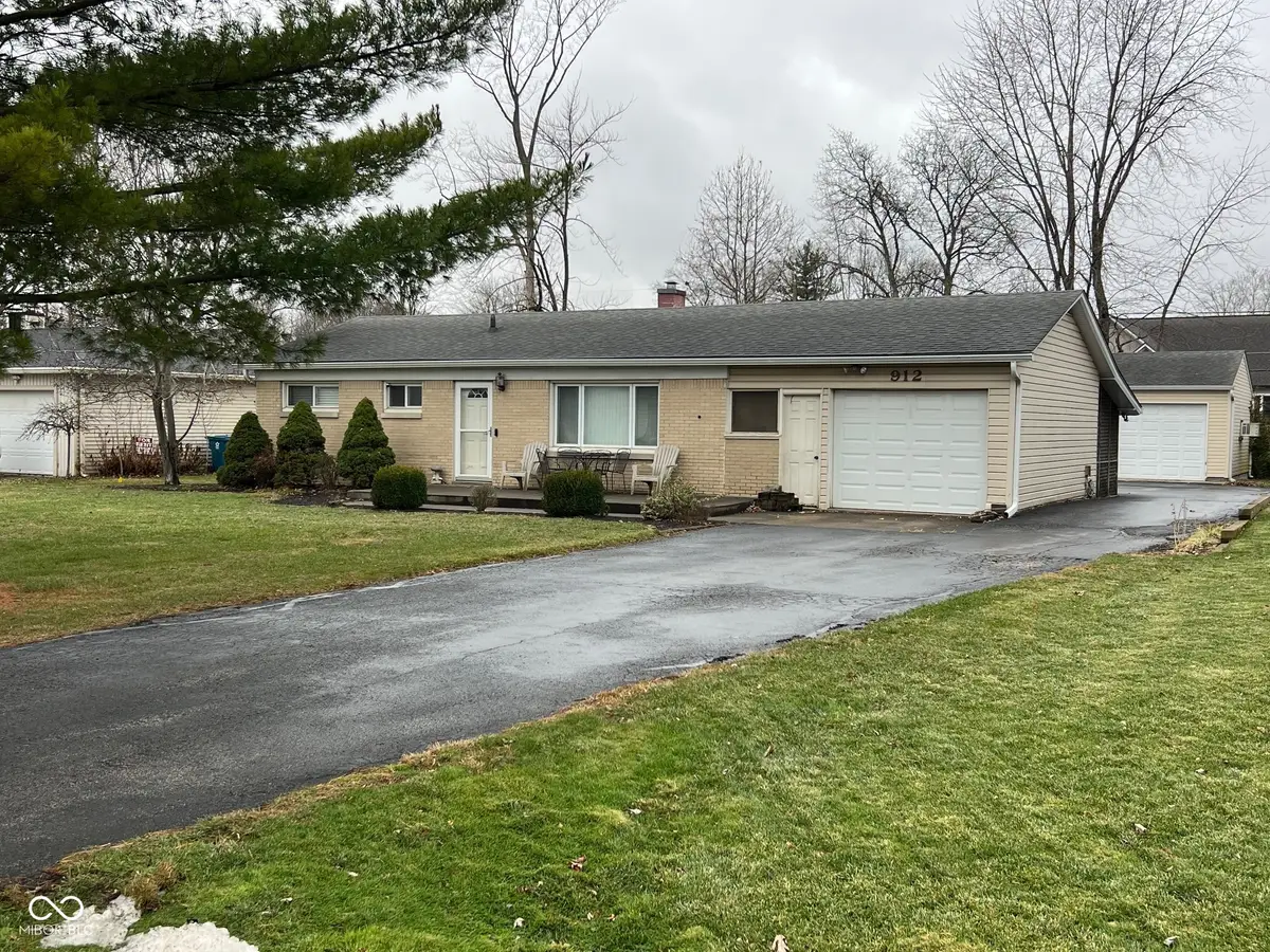 912 W Auman Drive, Carmel, IN 46032 - Image #1