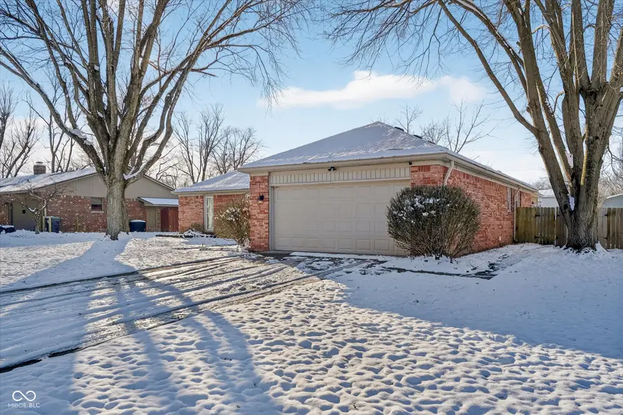 730 Colonial Way, Greenwood, IN 46142 - Image #3