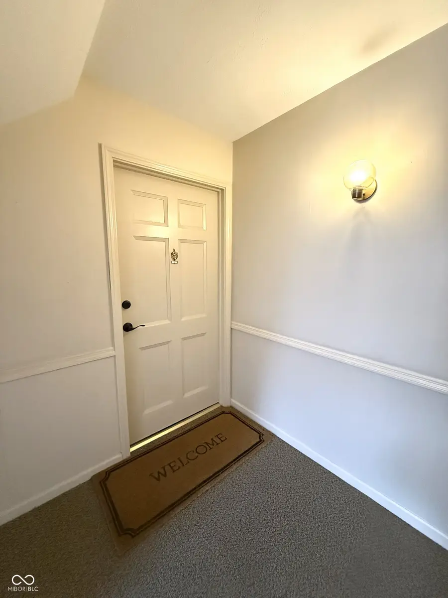 1125 Canterbury Court #B, Indianapolis, IN 46260 - Image #2