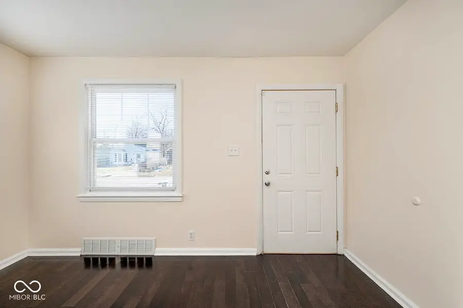 5085 Kingsley Drive, Indianapolis, IN 46205 - Image #3