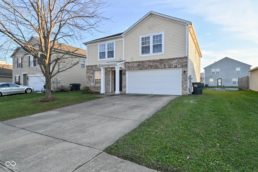 607 Greenway Street, Greenwood, IN 46143 - Image #2