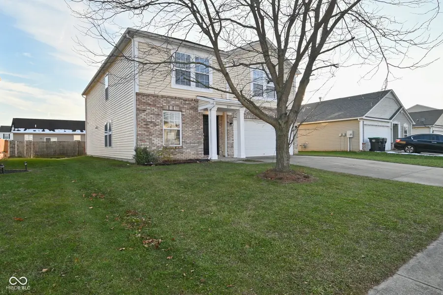 607 Greenway Street, Greenwood, IN 46143 - Image #3