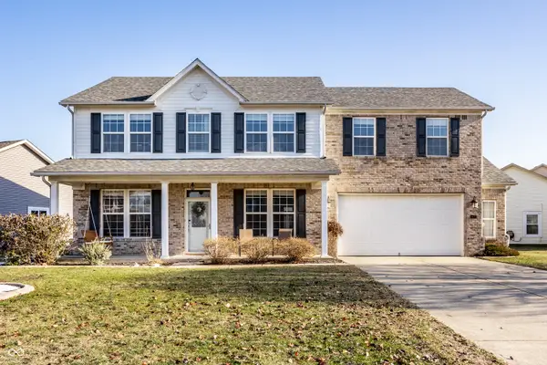 6127 N Woods Edge Drive, McCordsville, IN 46055