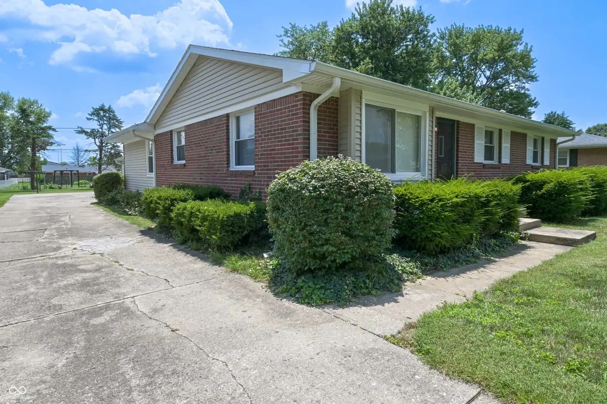 705 Orchard Lane, Greenwood, IN 46142 - Image #1