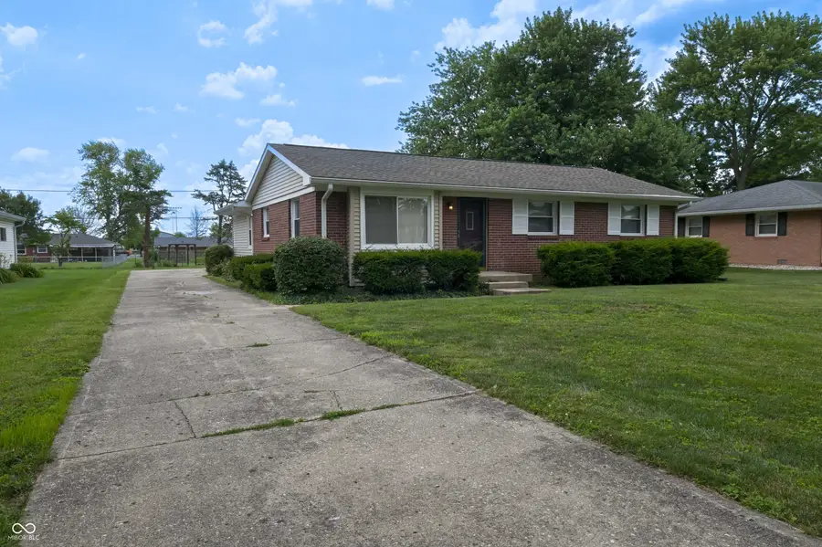 705 Orchard Lane, Greenwood, IN 46142 - Image #2