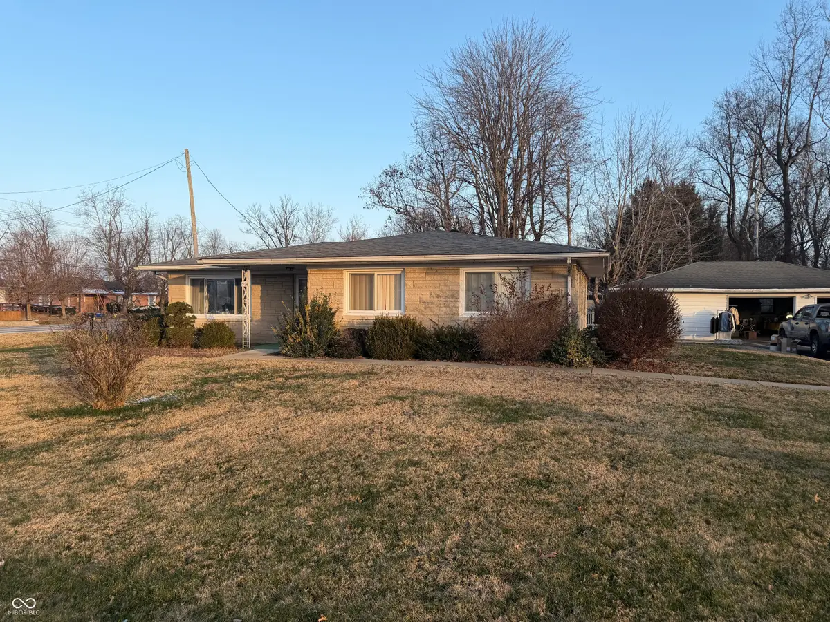 974 W 1st Street, Brownstown, IN 47220 - Image #1