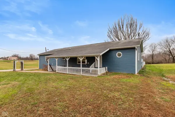 5195 E State Road 54, Bloomfield, IN 47424