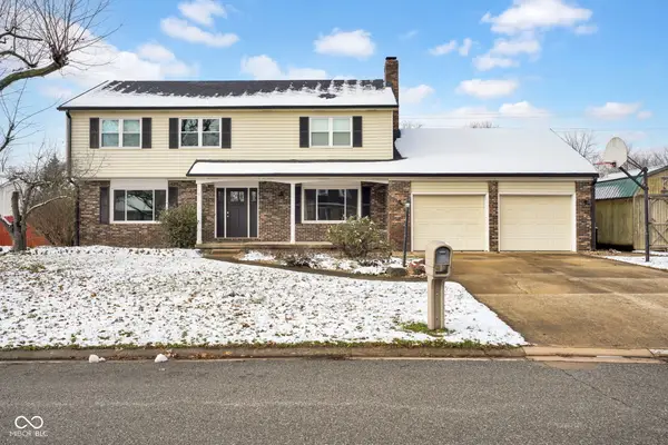 595 Camelot Drive, Seymour, IN 47274