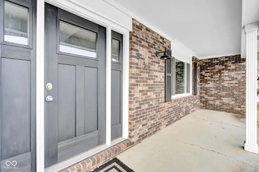 595 Camelot Drive, Seymour, IN 47274 - Image #3