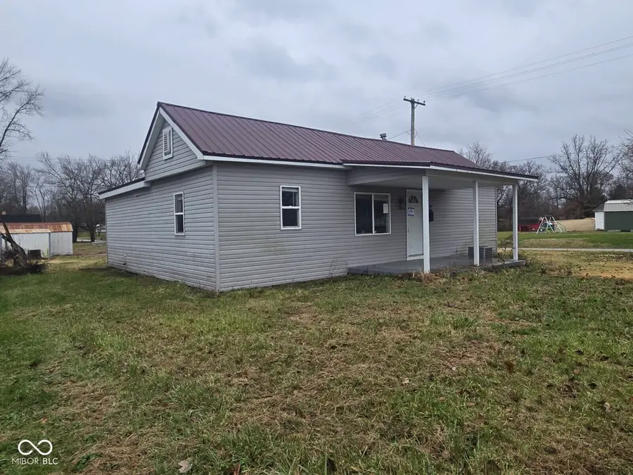 189 E Street Sw, Linton, IN 47441 - Image #2