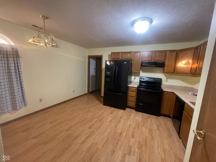 2745 Lullwater Lane, Indianapolis, IN 46229 - Image #2