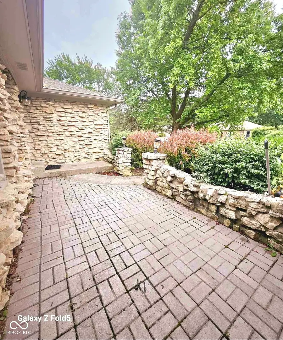 4066 Roamin Drive, Greenwood, IN 46142 - Image #3