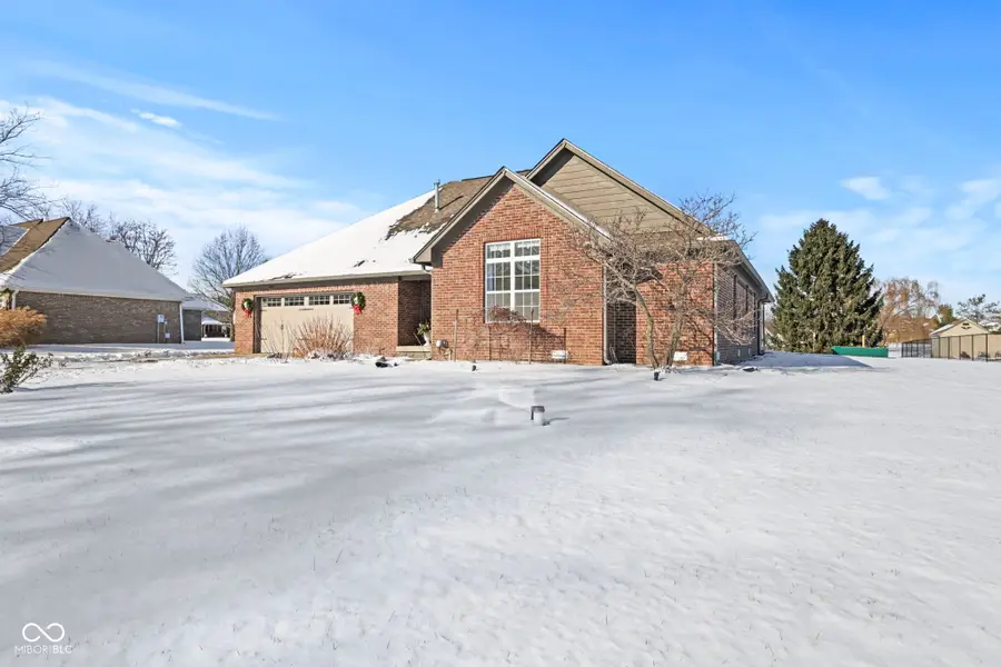 5624 W Stinemyer Road, New Palestine, IN 46163 - Image #3