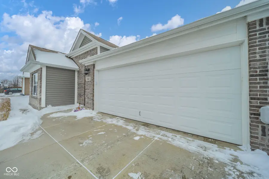 541 Greenwood Trace Drive, Whiteland, IN 46184 - Image #3