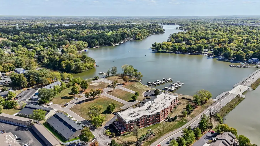 5866 Harbour Town Drive, Noblesville, IN 46062 - Image #3