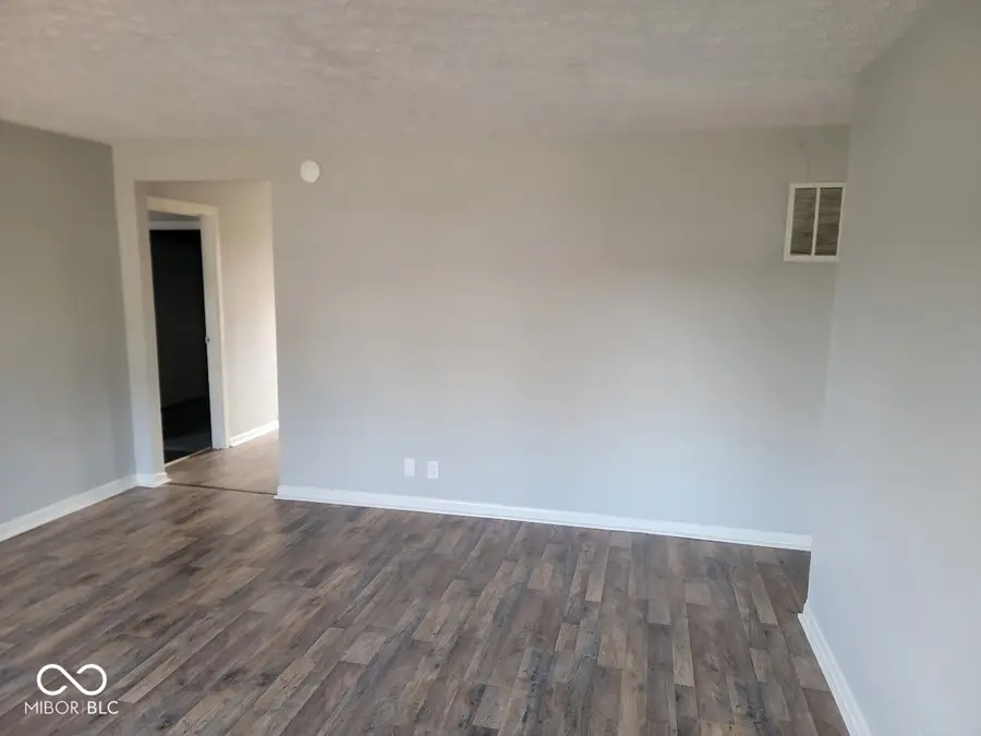 2533 Aurie Drive, Indianapolis, IN 46219 - Image #2