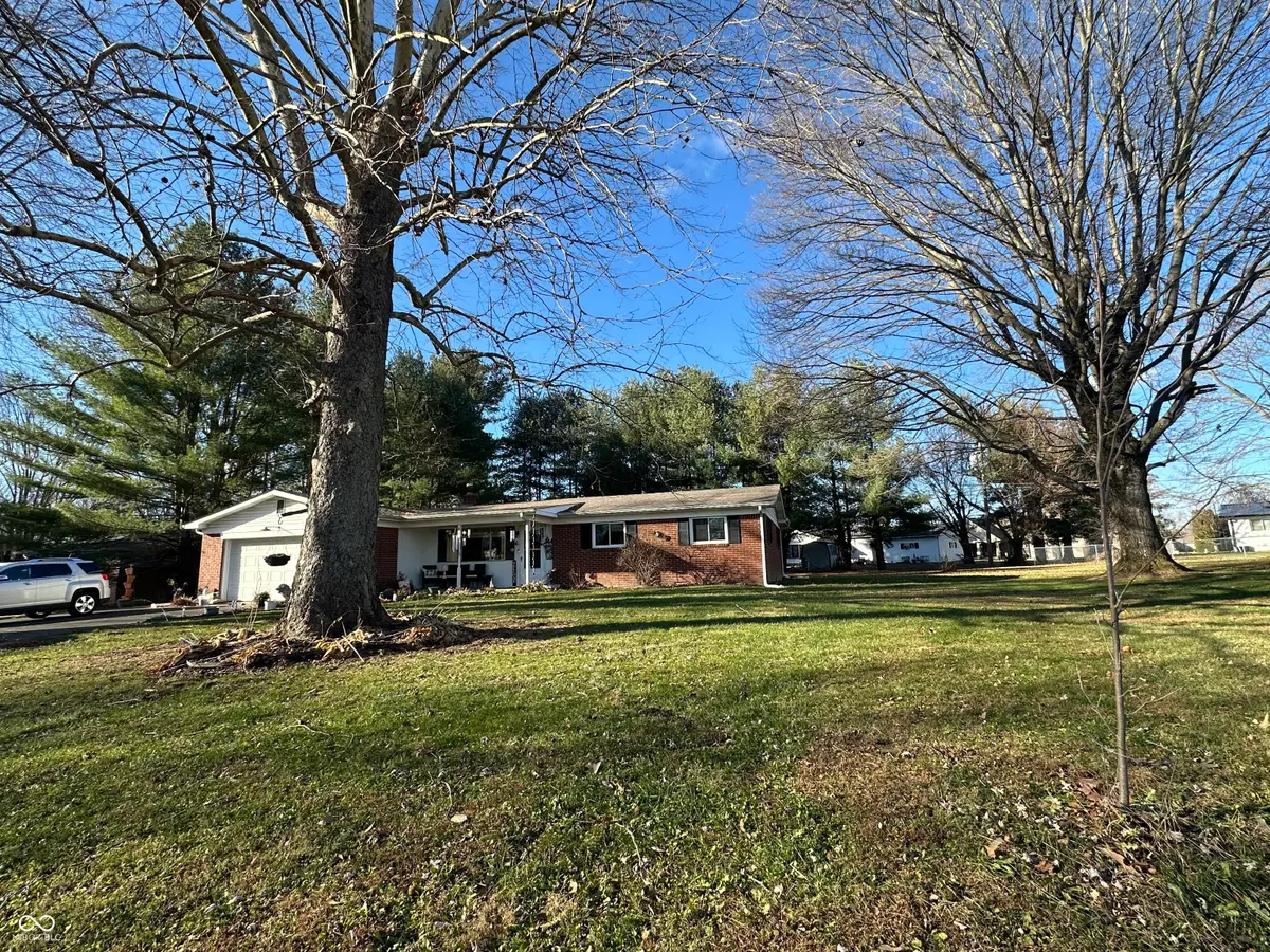 144 W Sycamore Lane, Rushville, IN 46173 - #1