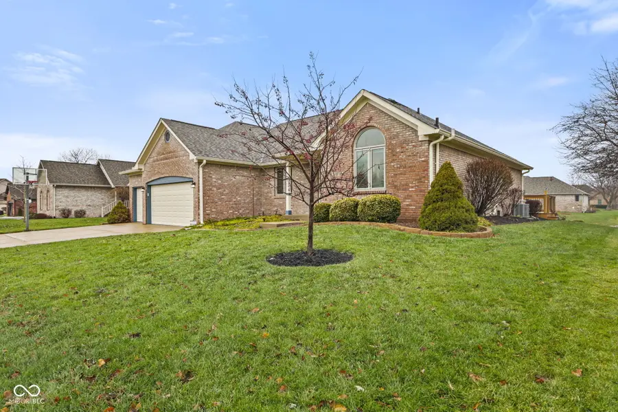 5260 Heritage Lane, Greenwood, IN 46142 - Image #2