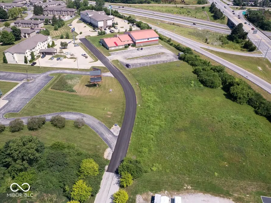 22 Rampart West Road, Shelbyville, IN 46176 - #3