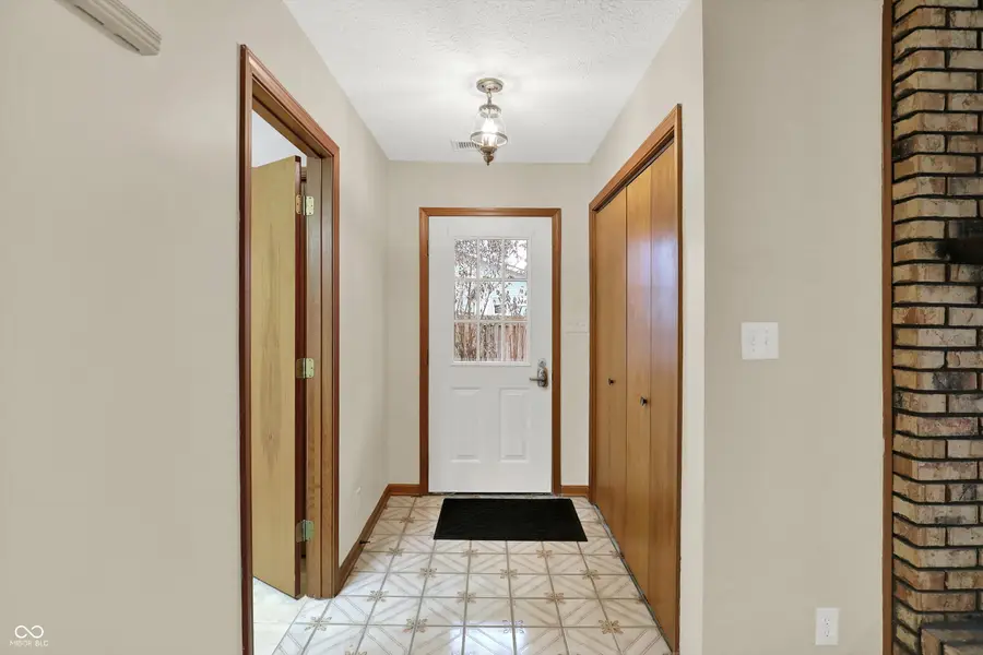 75 Dominion Drive, Zionsville, IN 46077 - Image #3