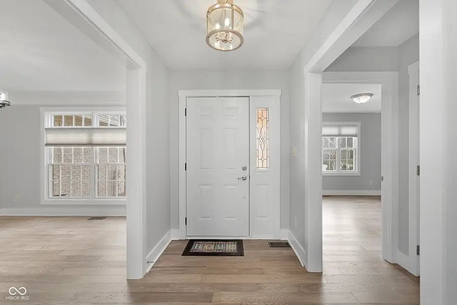 6686 Woodcrest Drive, Avon, IN 46123 - Image #3