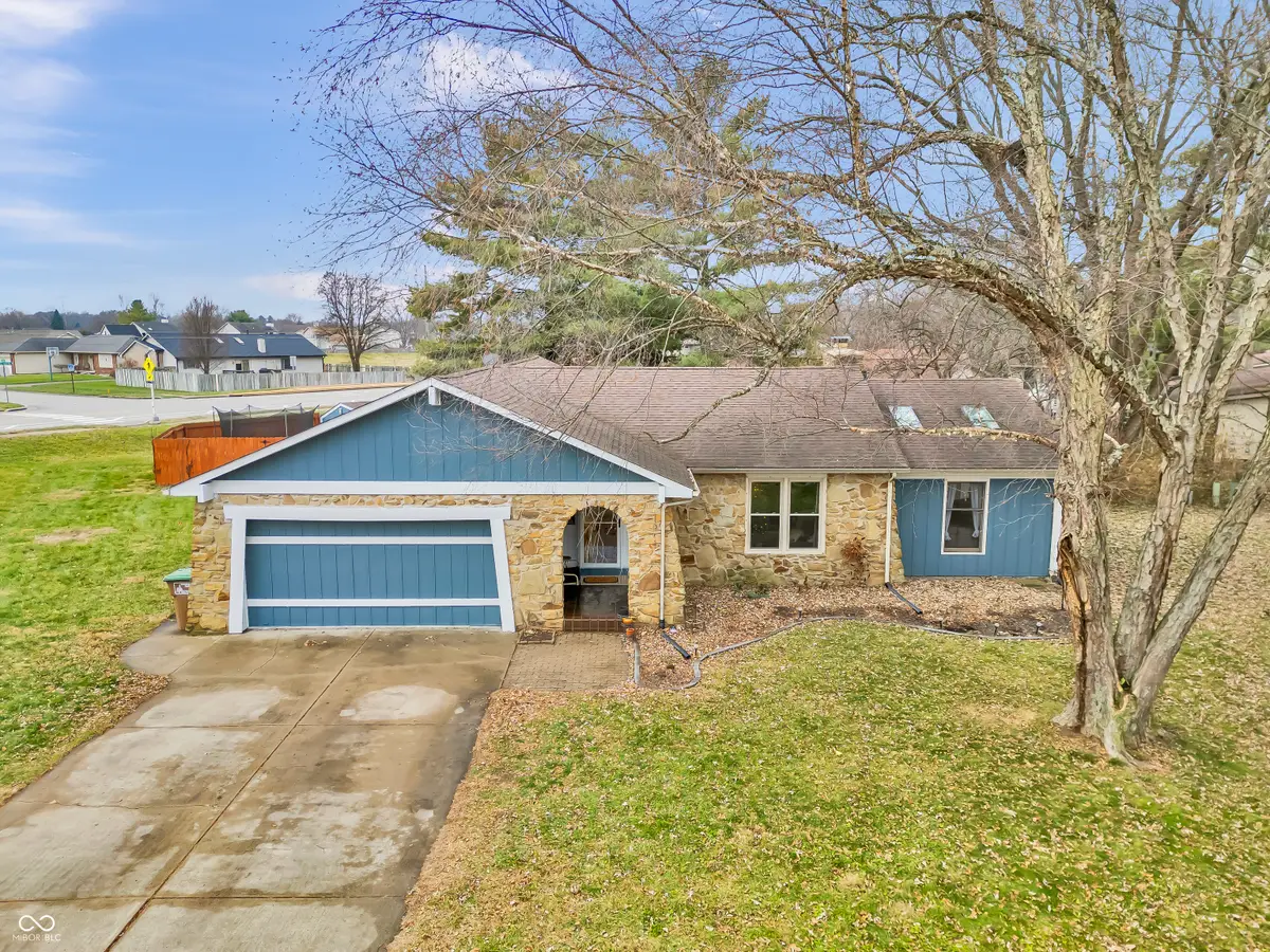 3701 Balsam Court, Columbus, IN 47203 - Image #1