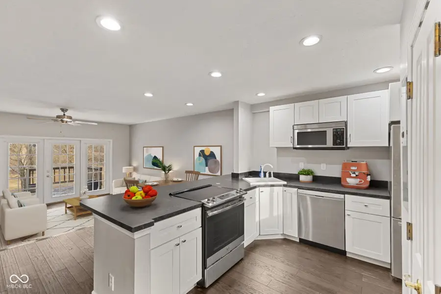 4452 Abby Creek Lane, Indianapolis, IN 46205 - Image #2