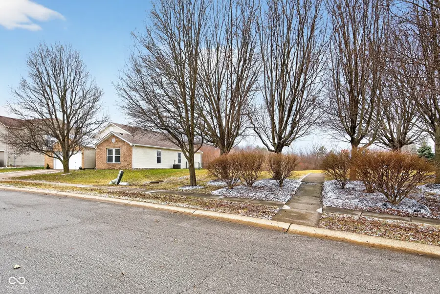 6234 Amber Valley Lane, Indianapolis, IN 46237 - Image #2
