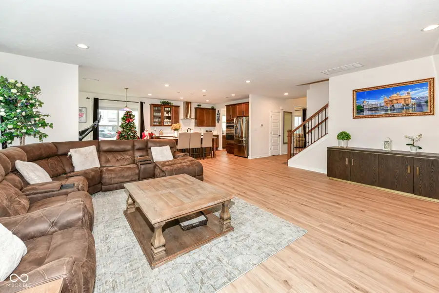 10545 Oak Bend Boulevard, Indianapolis, IN 46239 - Image #3