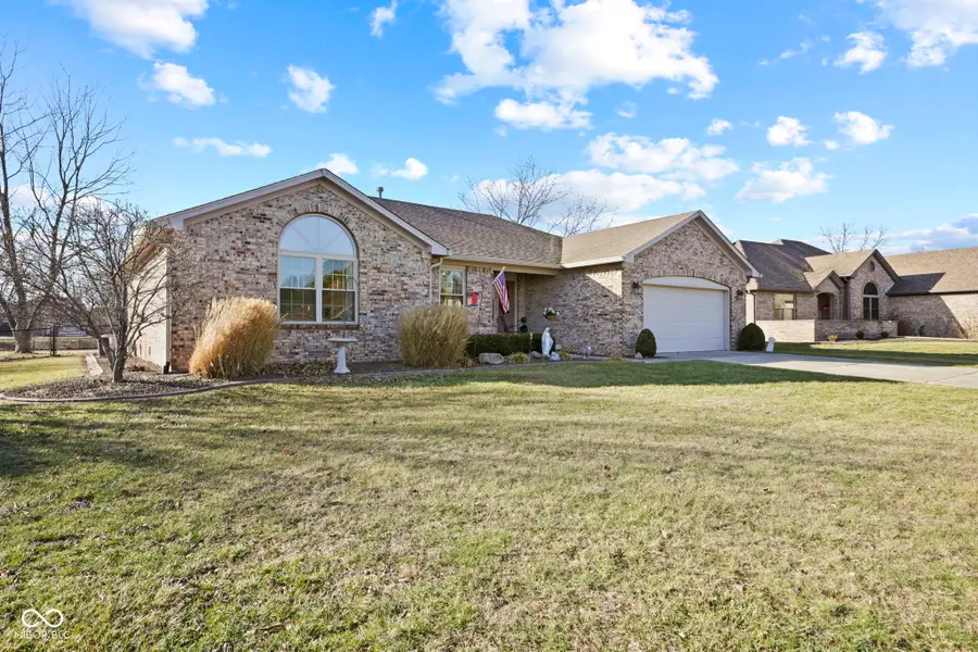 3846 S Redbird Trail, New Palestine, IN 46163 - Image #3