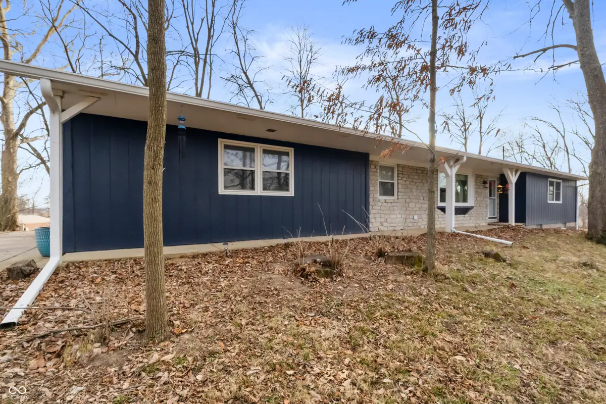 2579 E 400 N, Whiteland, IN 46184 - Image #1