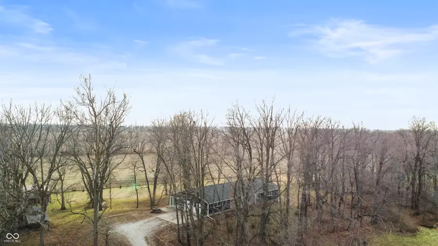 2579 E 400 N, Whiteland, IN 46184 - Image #3